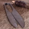 Mittelalterliche Bügelschere aus Federstahl, handgeschmiedet