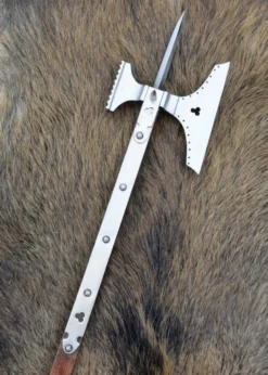 Mordaxt mit Holzschaft, ca. 1475