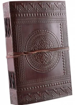 Notizbuch aus Leder mit mittelalterlichem Motiv, ca. 14 x 21 cm