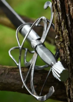 Renaissance Rapier mit geschwungenem Parier mit Lederscheide