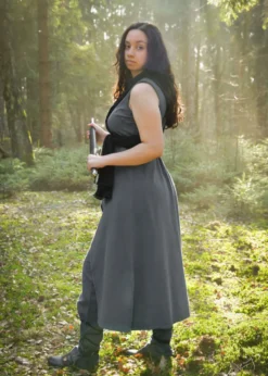 Ärmelloses Kleid Ilora mit Schal/Gürtel, grau