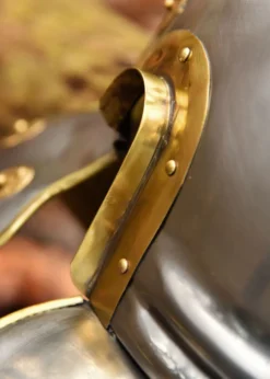 Römischer Offiziershelm mit Helmbusch (Centurio)