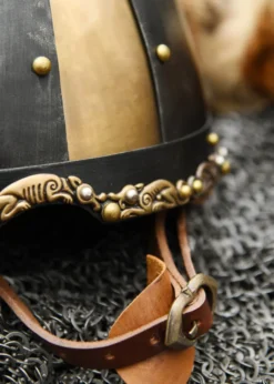 Rus-Helm mit Pferdehaarbusch