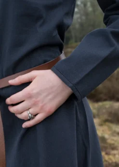Schlichtes Mittelalterkleid Afra aus festem Canvas, dunkelblau