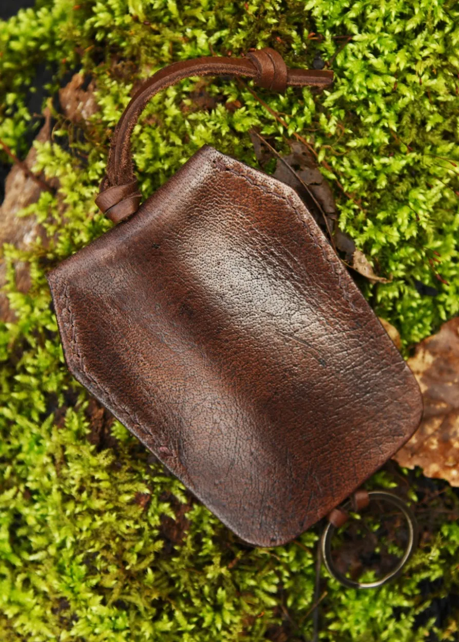 Schlüsselanhänger aus Leder mit Triskele, braun