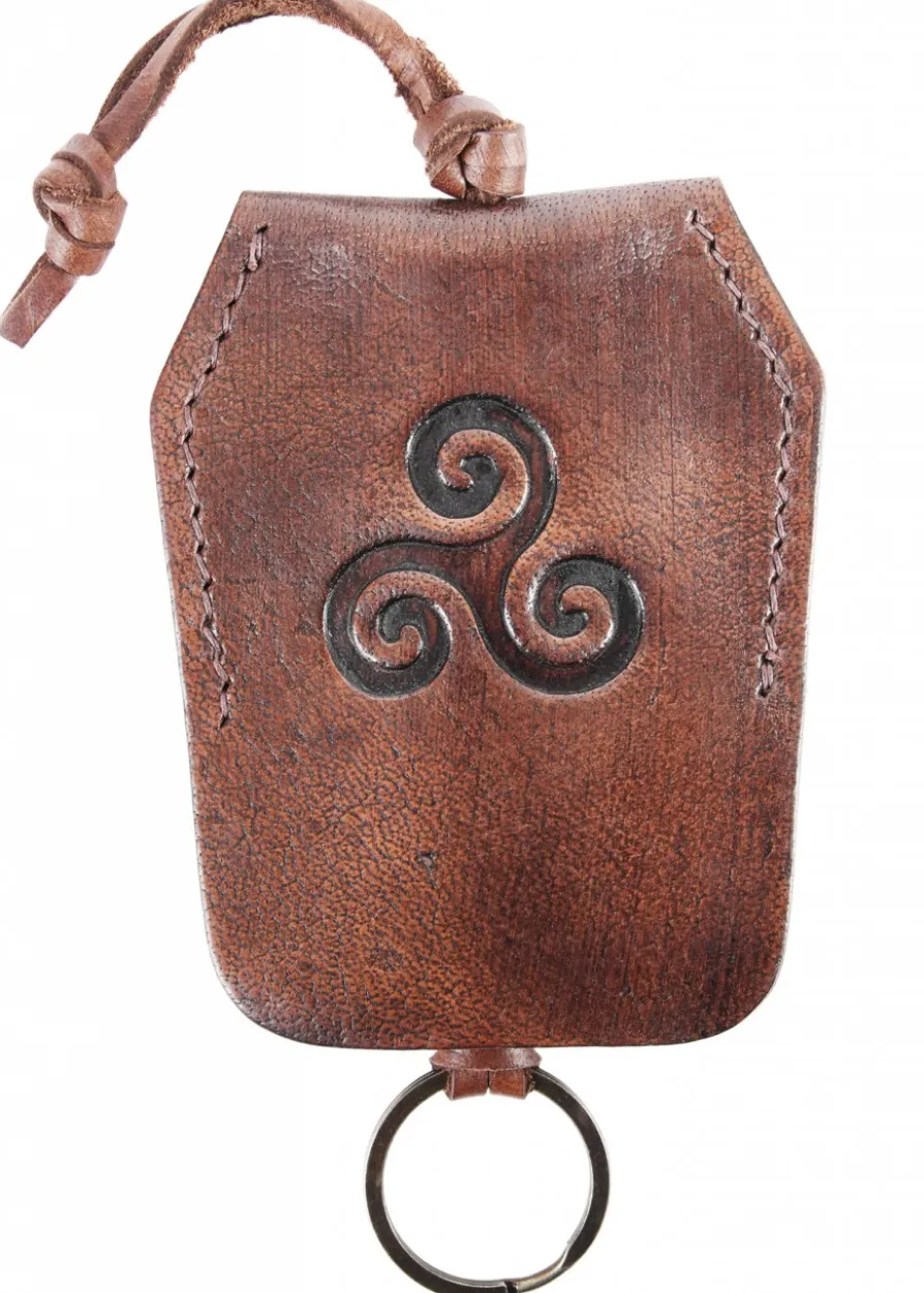 Schlüsselanhänger aus Leder mit Triskele, braun