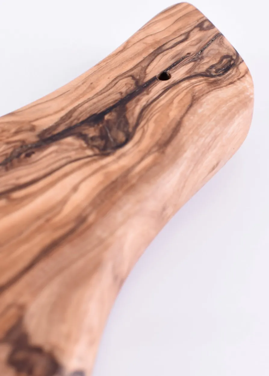 Schneidebrett aus Olivenholz mit Griff, ca. 30 x 15 cm
