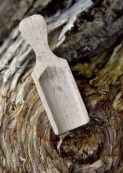 Schäufelchen aus Buchenholz, flacher Griff, ca. 6 x 1,8 cm