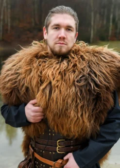 Schulterfell, Fellumhang Berserker Braun