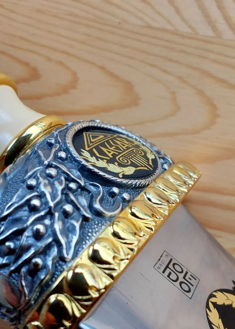 Schwert des Julius Caesar, Marto, mit Mängeln