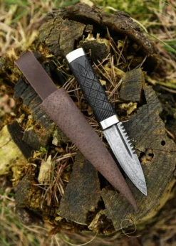 Sgian Dubh Messer mit Damaststahlklinge und Lederscheide
