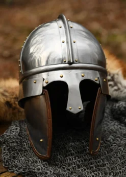 Spätrömischer Kavallerie Helm (Burgh Castle), Stahl