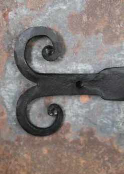 Stange zur Wandbefestigung mit 5 Haken