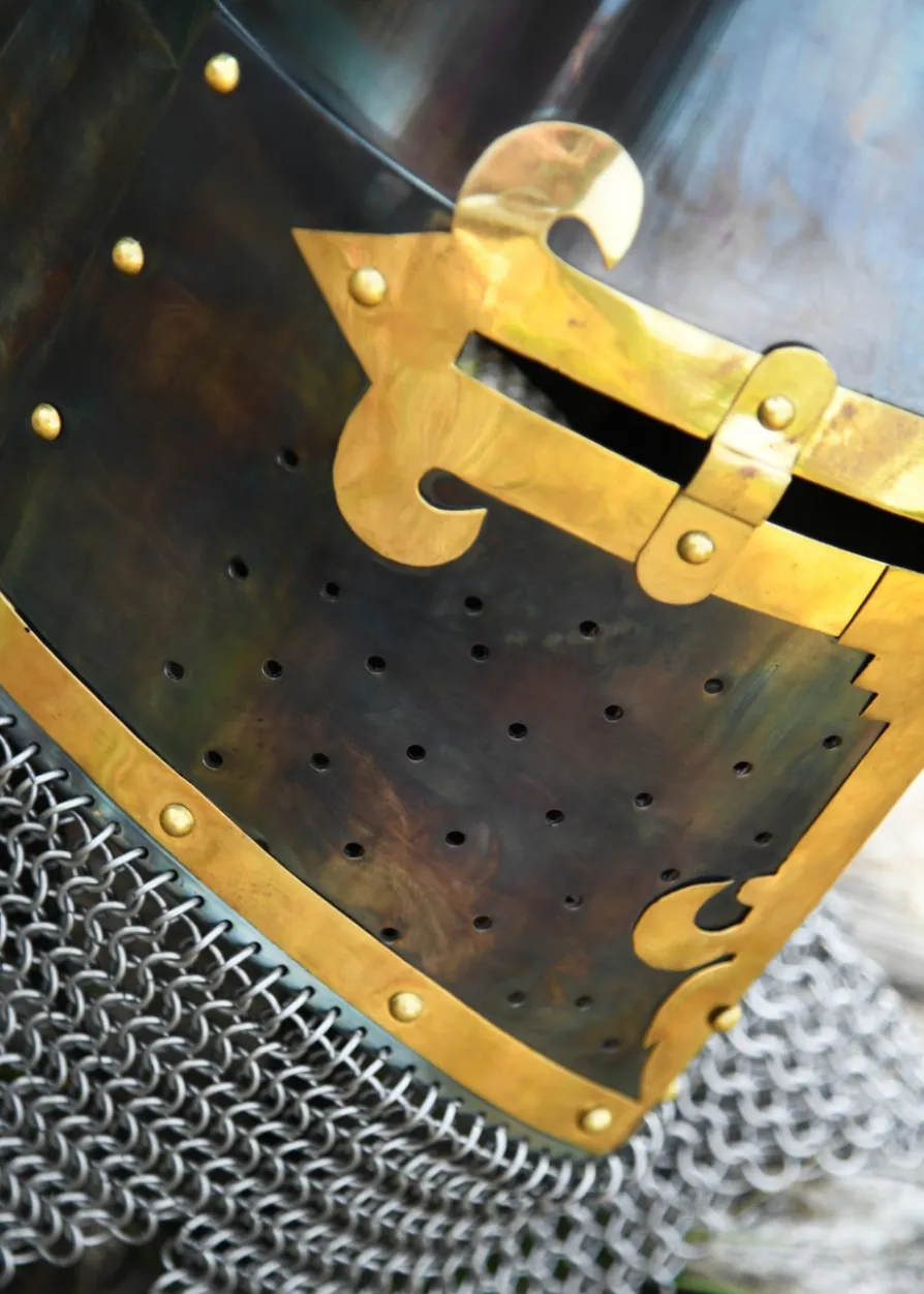 Topfhelm der Rieter von Kornburg, Nürnberg um 1375, 1,6 mm Stahl