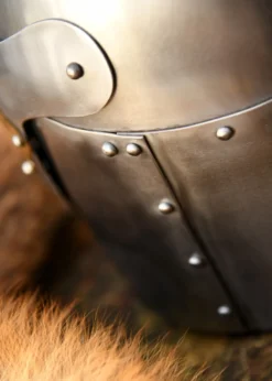 Topfhelm mit klappbarem Visier, 1,6 mm Stahl, poliert