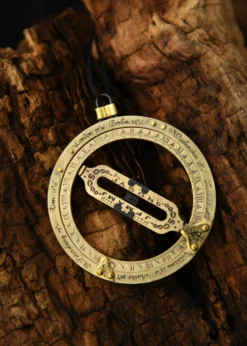 Tragbare Ringsonnenuhr und Sonnenkompass aus Messing