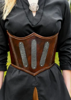 Unterbrust-Lederrüstung mit Metalldetails, braun