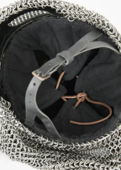 Vendelzeitlicher Spangenhelm mit Kettenbrünne