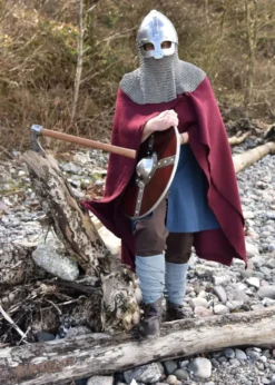 Vendelzeitlicher Spangenhelm mit Kettenbrünne