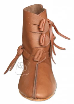 Wendegenähte Halbstiefel mit Knebelverschluss