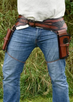 Western Revolver Gürtel mit zwei Holstern