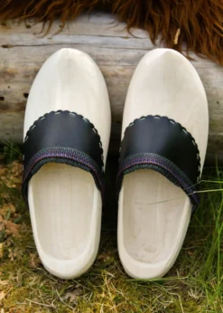 Westfälische Holzschuhe aus Pappel-Holz mit Lederkappe, paarweise gedrahtet