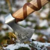 Wikinger-Axt aus Stahl, gegossen, Typ G, mit Gravur und Lederwicklung