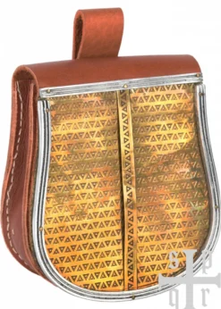 Wikinger Gürteltasche aus braunem Leder mit Frontklappe aus Messing