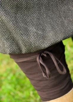 Wikingerhose Tjore, Fischgrätmuster, braun