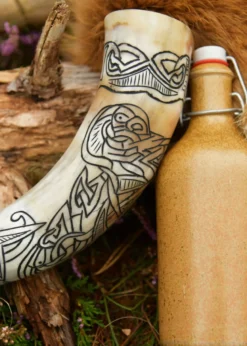 Wikinger-Trinkhorn mit Fenrir-Motiv