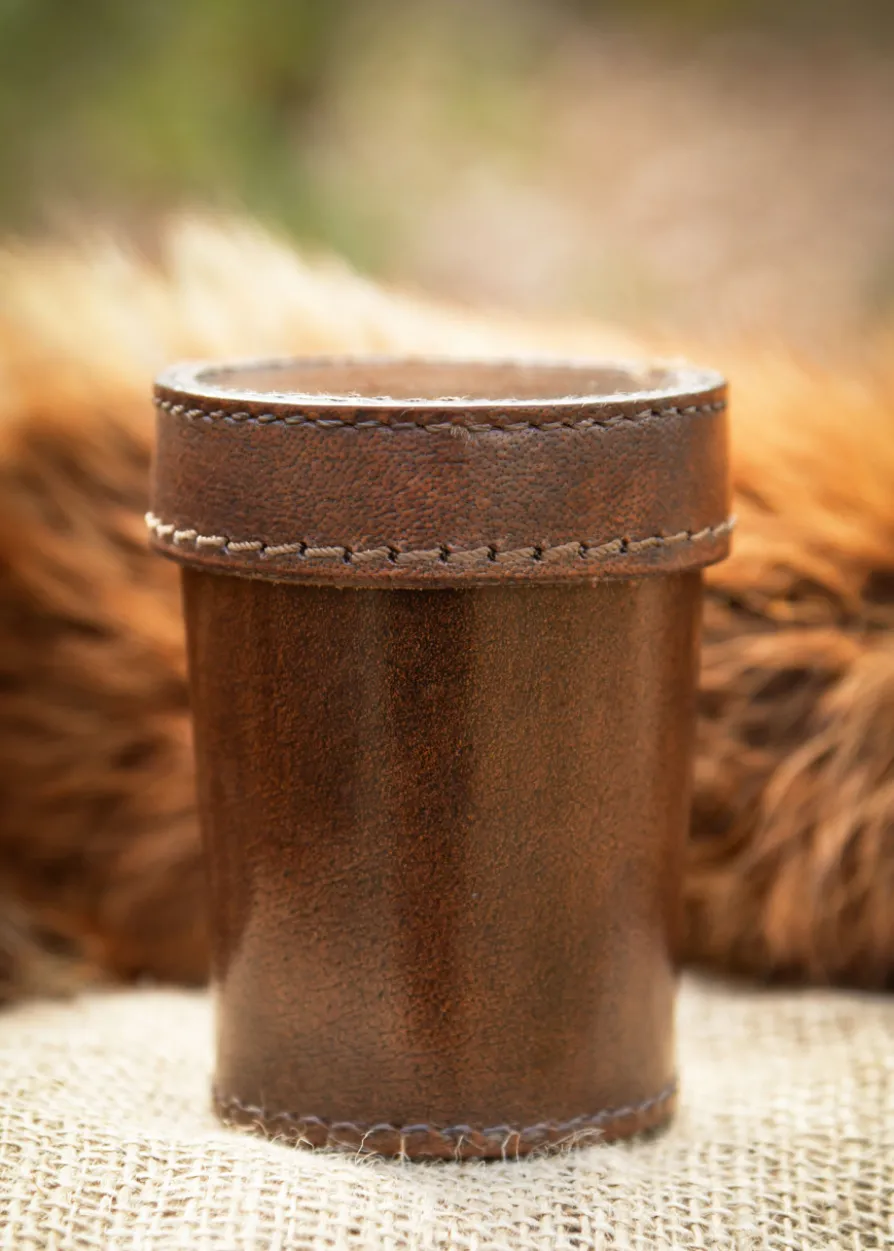 Würfelbecher aus Leder mit Deckel, braun