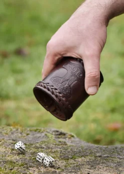 Würfelbecher aus Leder mit geprägtem Thorshammer, braun