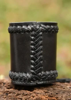 Würfelbecher aus Leder mit geprägtem Thorshammer, schwarz